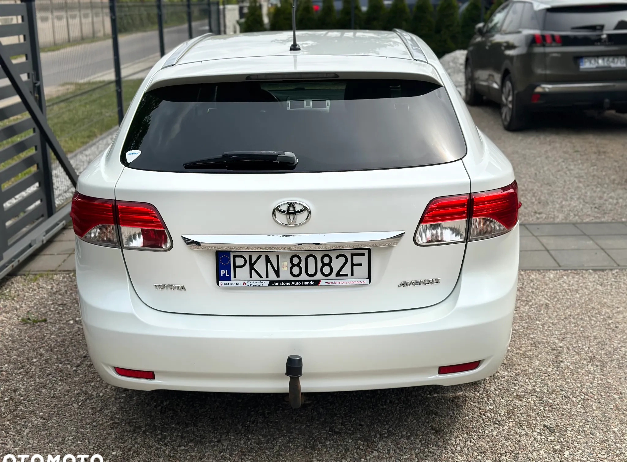 Toyota Avensis cena 48900 przebieg: 183500, rok produkcji 2014 z Góra małe 529